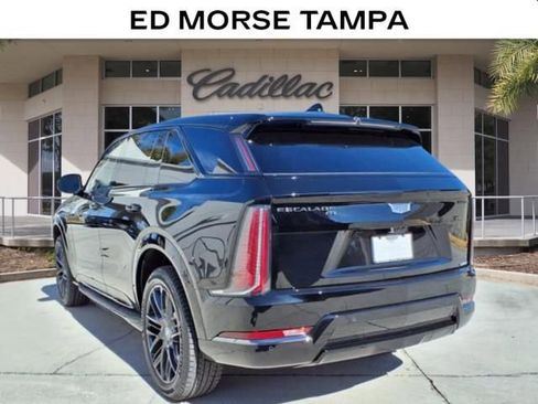 Used 2025 Cadillac Escalade IQ Sport 1 w/ LPO, ONYX Package AWD/4WD image 3