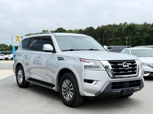 Used 2021 Nissan Armada SV AWD/4WD image 8