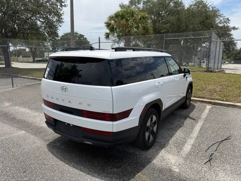 Used 2025 Hyundai Santa Fe SEL FWD image 3
