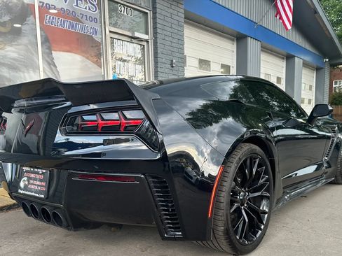 Used 2017 Chevrolet Corvette Z06 RWD image 3