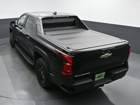 Used 2024 Chevrolet Silverado EV W/T AWD/4WD image 41