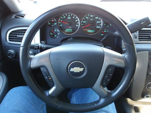 Used 2008 Chevrolet Avalanche LT w/ LT Preferred Equipment Group AWD/4WD image 14