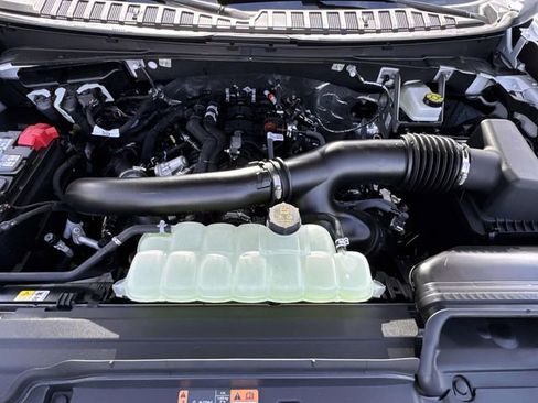 New 2026 Ford Expedition Active image 10