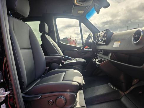 New 2026 Mercedes-Benz Sprinter 2500 image 26