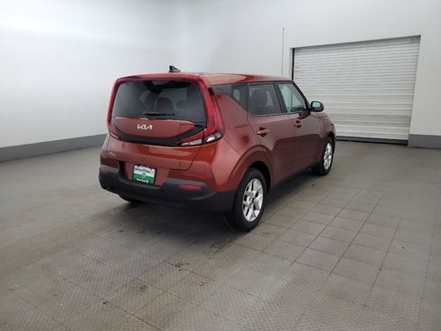 Used 2022 Kia Soul LX w/ Technology Package FWD image 9