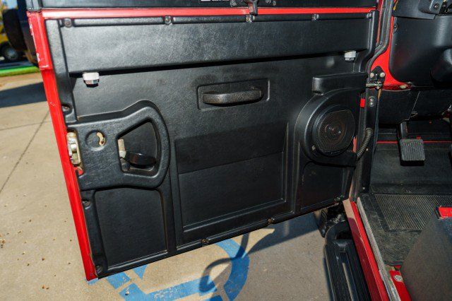 Used 1994 Land Rover Defender 90 AWD/4WD image 17