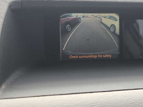 Used 2011 Toyota Sienna LE image 27