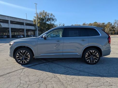 New 2026 Volvo XC90 T8 Ultra w/ Protection Package Premier AWD/4WD image 3