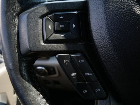 Used 2018 Ford F150 XLT w/ Equipment Group 302A Luxury AWD/4WD image 23