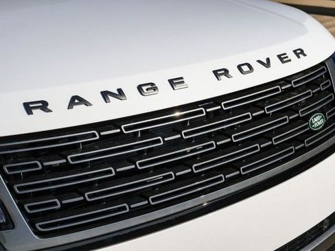 New 2025 Land Rover Range Rover SE image 11