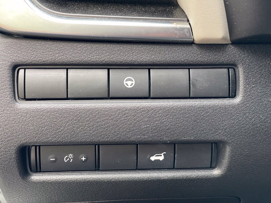 Certified 2023 Nissan Rogue SV w/ SV Premium B Package AWD/4WD image 15