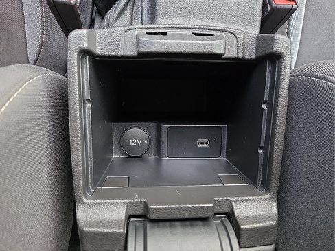 Used 2018 Ford Focus ST FWD image 18