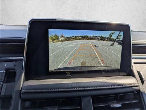 Used 2024 Chevrolet Suburban Premier AWD/4WD image 19