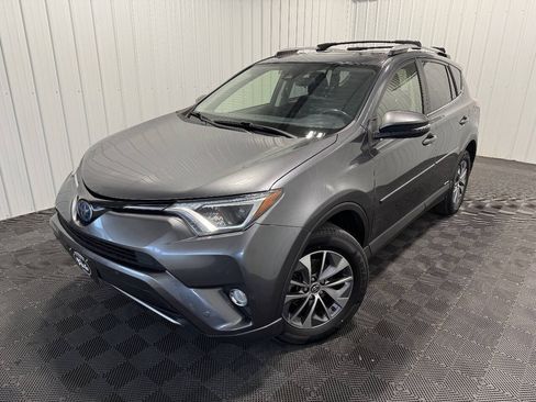 Used 2018 Toyota RAV4 XLE w/ Convenience Package AWD/4WD image 42