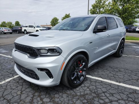 Used 2024 Dodge Durango SRT AWD/4WD image 17