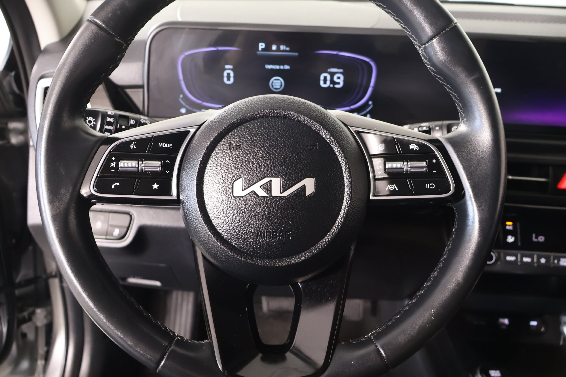 Used 2025 Kia Seltos S FWD image 3