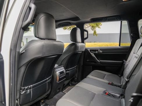 Used 2022 Lexus GX 460 w/ Black Line Special Edition AWD/4WD image 41
