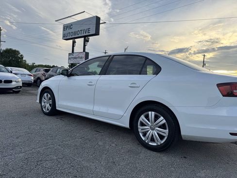Used 2017 Volkswagen Jetta S FWD image 5
