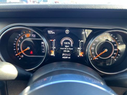 Used 2018 Jeep Wrangler Unlimited Sahara w/ Dual Top Group image 19