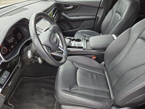 Used 2025 Audi Q7 3.0T Premium Plus AWD/4WD image 13