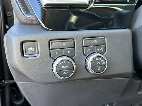 New 2026 GMC Sierra 1500 Elevation image 47