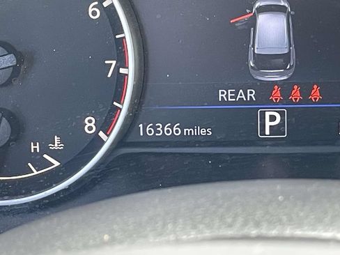 Used 2024 Nissan Murano SV AWD/4WD image 20