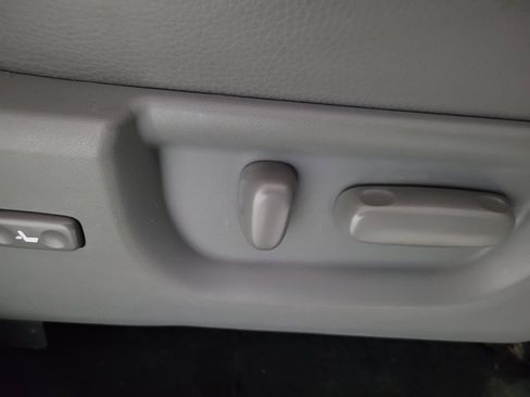 Used 2016 Toyota Sequoia Limited image 69