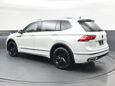 Used 2023 Volkswagen Tiguan SEL R-Line AWD/4WD image 6