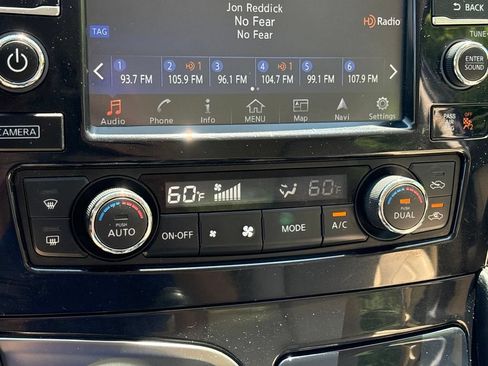 Used 2018 Nissan Maxima 3.5 SV FWD image 16