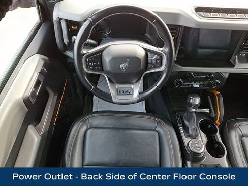 Used 2022 Ford Bronco Badlands w/ Sasquatch Package image 15