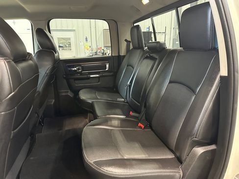 Used 2017 RAM 1500 Laramie w/ Convenience Group AWD/4WD image 28