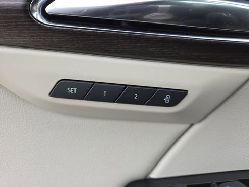 Used 2023 Buick Envision Avenir image 13