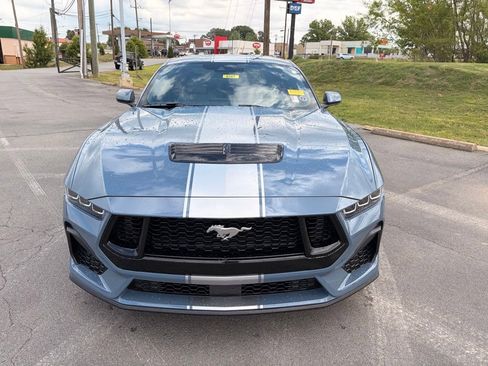 Used 2025 Ford Mustang GT RWD image 2
