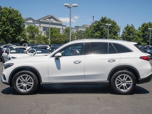 Certified 2025 Mercedes-Benz GLC 300 4MATIC w/ Driver Assistance Package image 4