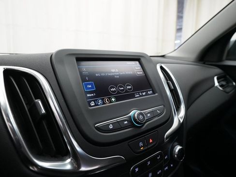 Used 2024 Chevrolet Equinox LT image 6