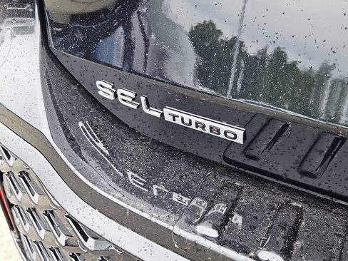 New 2026 Volkswagen Tiguan SEL R-Line AWD/4WD image 6