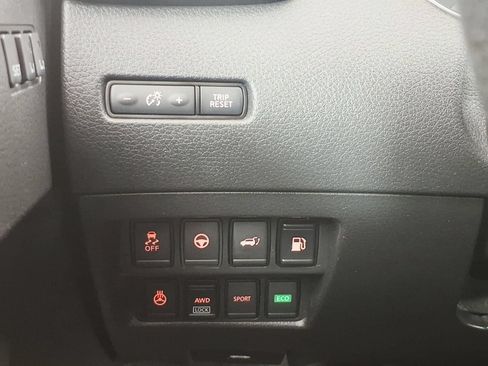 Used 2019 Nissan Rogue SL AWD/4WD image 19