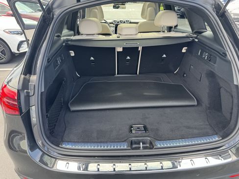 Used 2026 Mercedes-Benz GLC 300 4MATIC image 34
