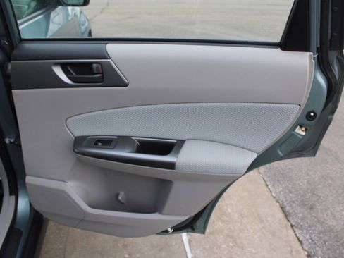 Used 2012 Subaru Forester 2.5X w/ Alloy Wheel Pkg image 23