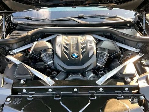 Used 2021 BMW X7 M50i w/ Executive Package AWD/4WD image 10