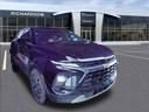 Used 2023 Chevrolet Blazer LT image 7