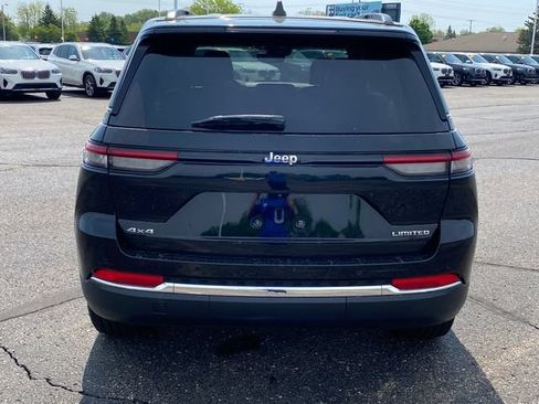 Used 2023 Jeep Grand Cherokee Limited AWD/4WD image 4