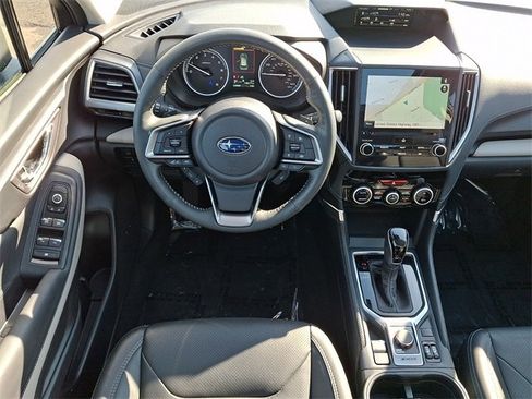 Used 2023 Subaru Forester Limited image 12