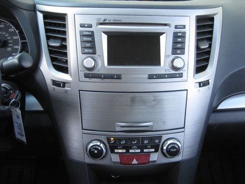 Used 2014 Subaru Legacy 2.5i Premium image 22