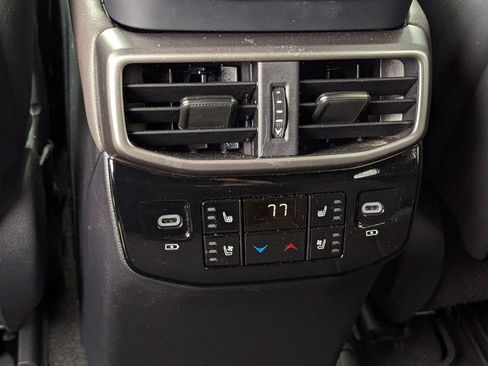 Used 2025 Lexus RX 350 w/ Luxury Package image 25