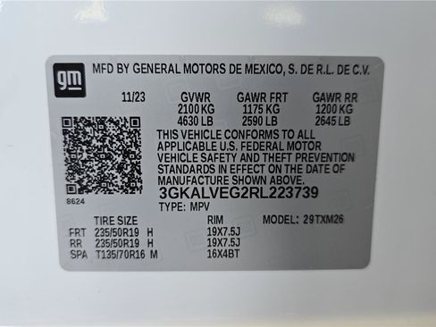 Used 2024 GMC Terrain SLT w/ Elevation Edition AWD/4WD image 29