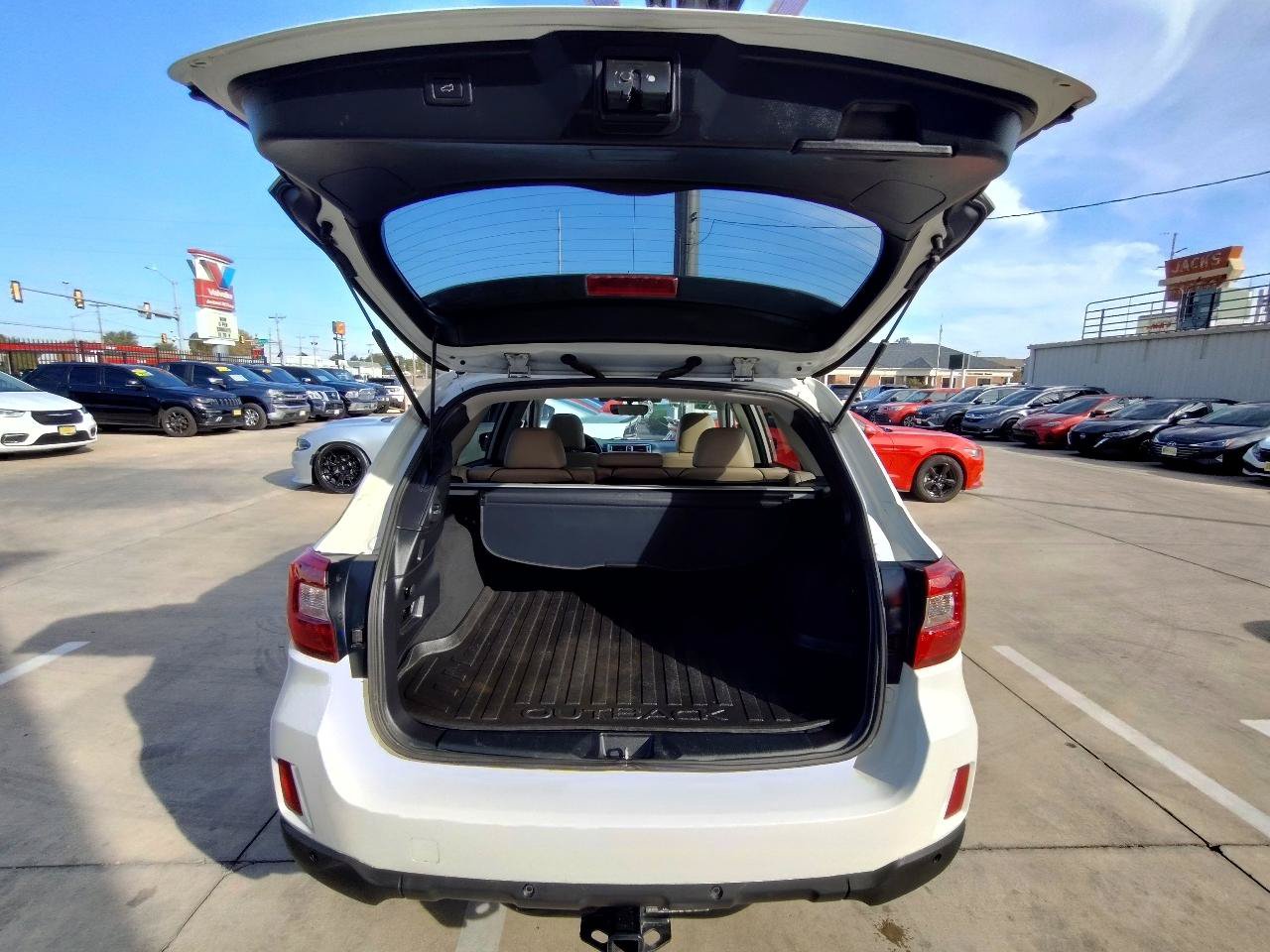 Used 2017 Subaru Outback 2.5i Limited AWD/4WD image 51