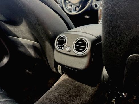 Used 2017 Mercedes-Benz C 300 Luxury 4MATIC image 38