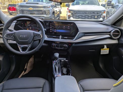 New 2026 Chevrolet Trax ACTIV w/ Driver Confidence Package image 13