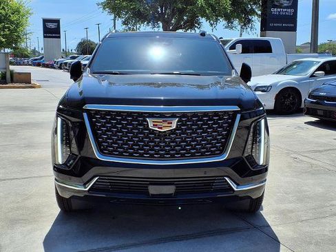 New 2026 Cadillac Escalade ESV Luxury w/ Touring Package AWD/4WD image 6